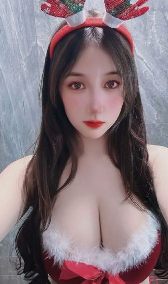 撕开她的内裤慢慢摸她_1080P在线观看视频