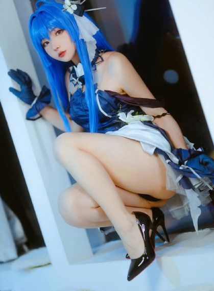巨乳皇后高辣np陆芙_日本成人在线