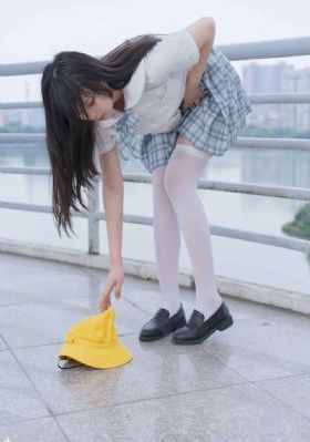 日韩一区二区三区综合色区_国产剧高清在线观看